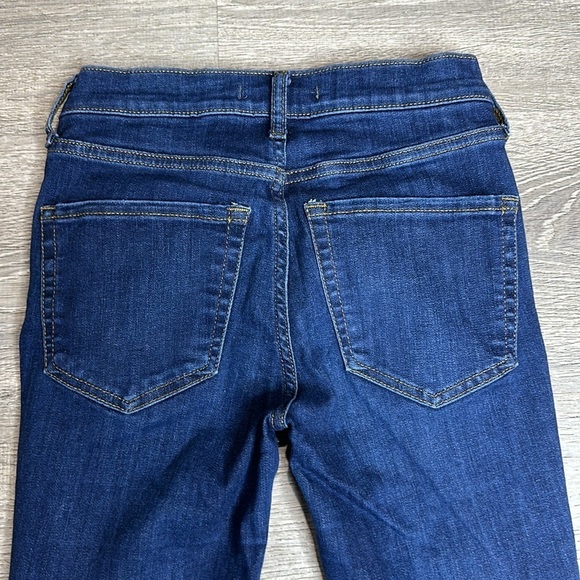 Free People Women’s Distressed Mid-Rise Skinny Jeans Dark Blue Sz 25 - Picture 6 of 11